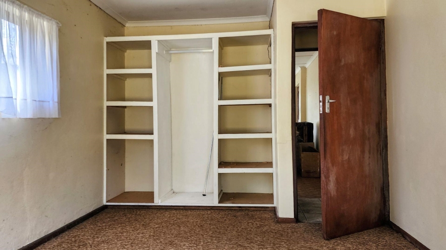 5 Bedroom Property for Sale in Uilenkraalsmond Western Cape